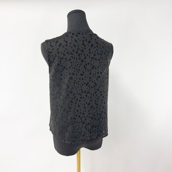 CLUB MONACO SLEEVELESS TANK TOP WITH CUT OUT DETAILS - Picture 6 of 7